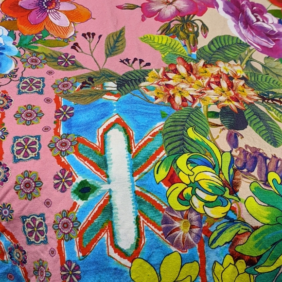 COPY - JOHNNY WAS BEAUTIFUL FLOWER COTTON SHORT SLEEVE TUNIC - Picture 4 of 4